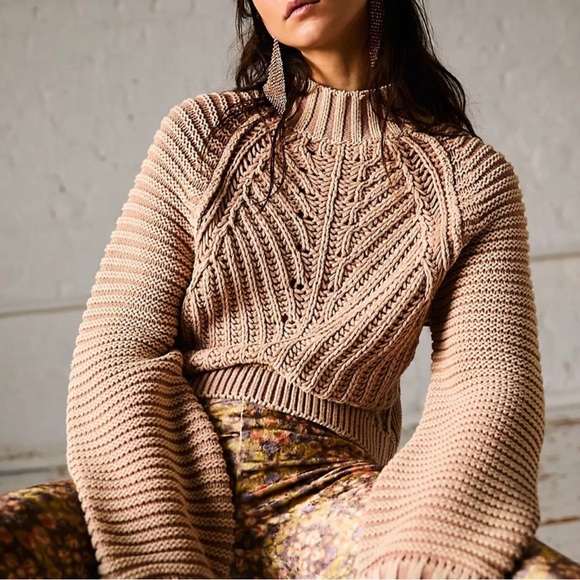 Free People Sweaters - FREE PEOPLE Chunky Knit Mock Neck Sweater